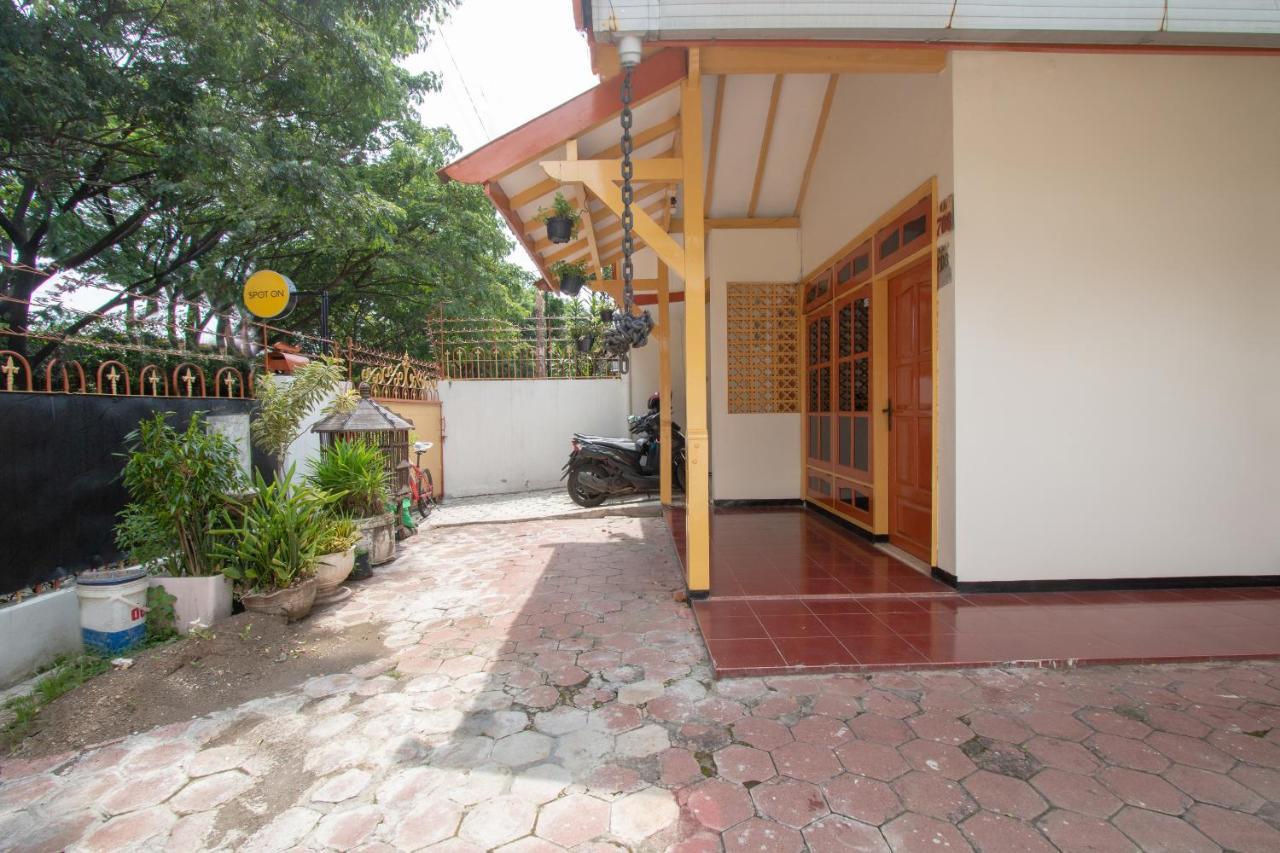 Spot On 3218 Bee Palm Family Syariah Hotell Malang Eksteriør bilde
